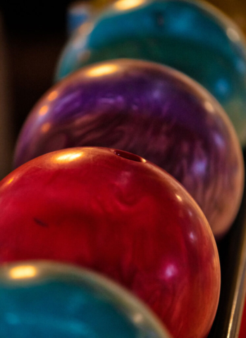BOWLOUNGE | Eat - Drink - Patio - Bowl