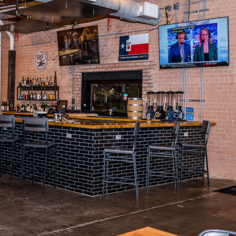 BOWLOUNGE | Eat - Drink - Patio - Bowl